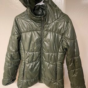 Patagonia hooded puffer
